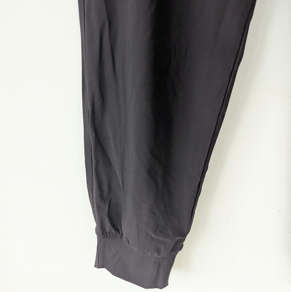 NWT Old Navy Women's Sleek Tech Black High  Rise Athletic Jogger Pants - Picture 7 of 11
